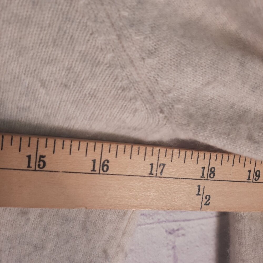 InCashmere Crew Neck Sunday Print 100% Cashmere Crew Neck - Picture 6 of 11